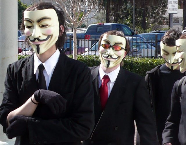 Anonymous atacă una din marile puteri ale lumii! &quot;Aşteptaţi-ne, noi nu iertăm nimic, niciodată&quot;