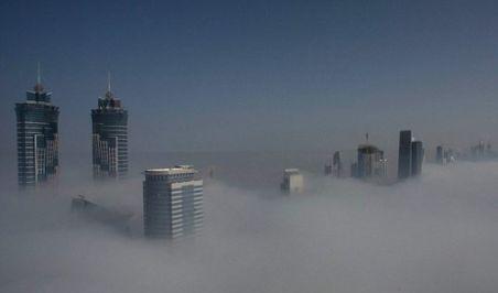 Urcă-te în cea mai înaltă clădire din lume! Imaginile uimitoare pe care unii nu le văd nici măcar o dată în viaţă  140442