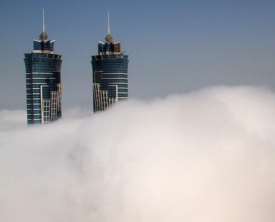 Urcă-te în cea mai înaltă clădire din lume! Imaginile uimitoare pe care unii nu le văd nici măcar o dată în viaţă  140443