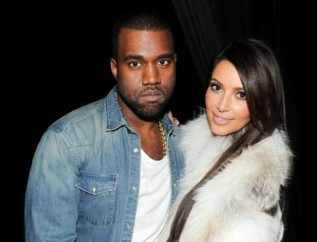 Este oficial! Kim Kardashian şi Kanye West formează un cuplu