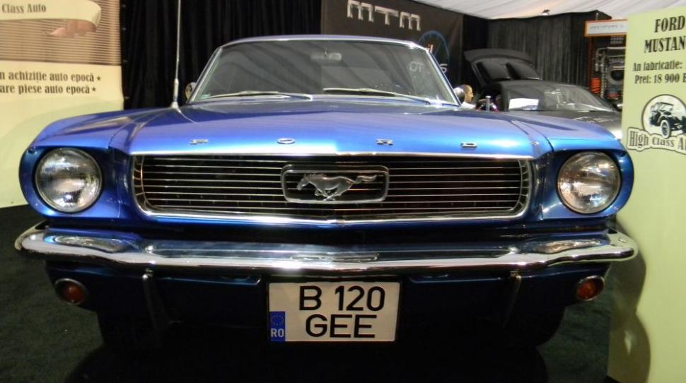 Intră la SIAMB 2012! Vezi o galerie FOTO cu cele mai tari modele auto 140569