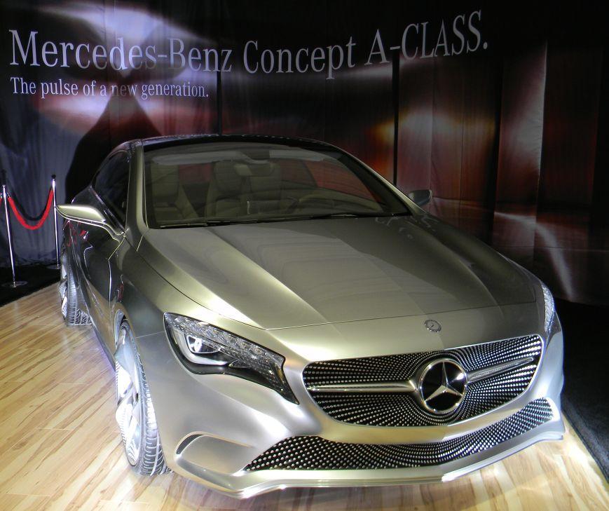 Intră la SIAMB 2012! Vezi o galerie FOTO cu cele mai tari modele auto 140578