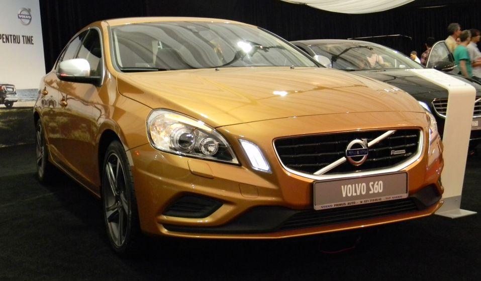 Intră la SIAMB 2012! Vezi o galerie FOTO cu cele mai tari modele auto 140584