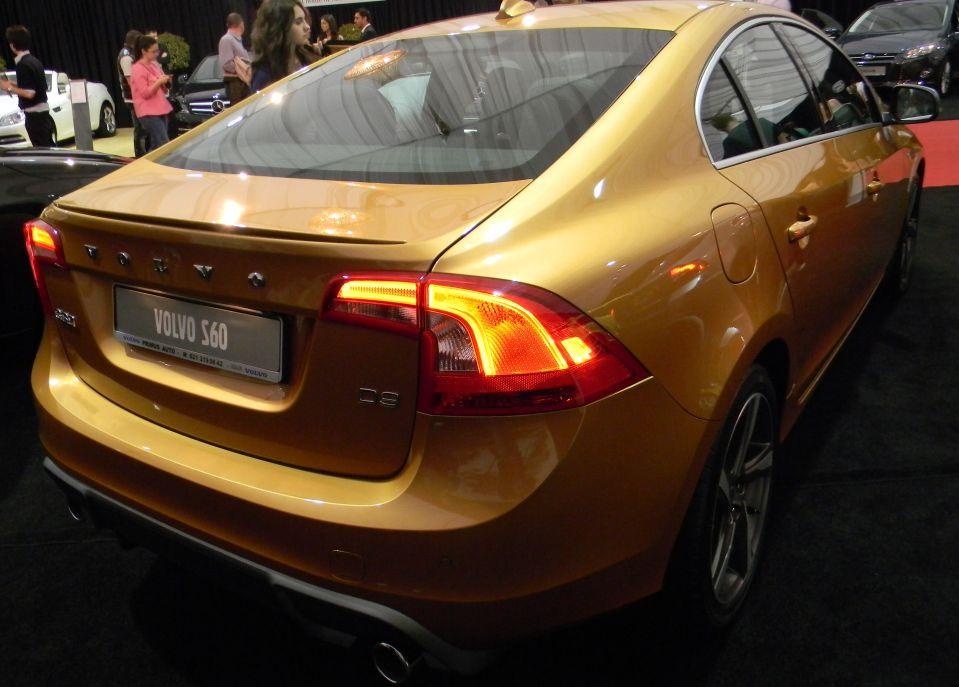 Intră la SIAMB 2012! Vezi o galerie FOTO cu cele mai tari modele auto 140585