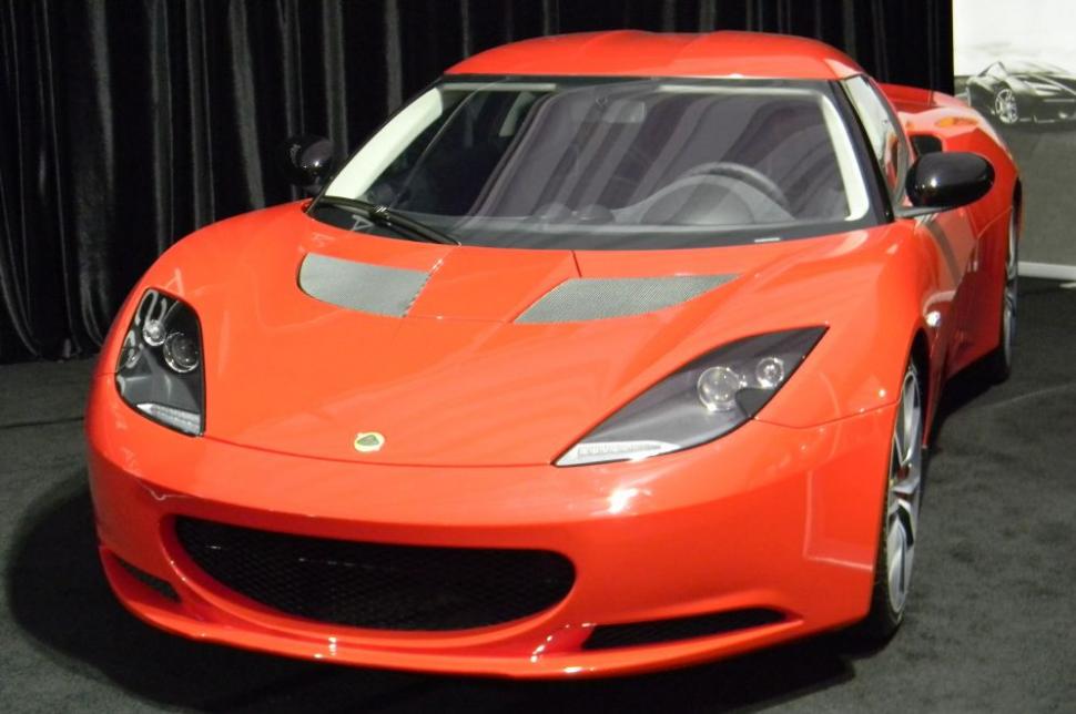 Intră la SIAMB 2012! Vezi o galerie FOTO cu cele mai tari modele auto 140586