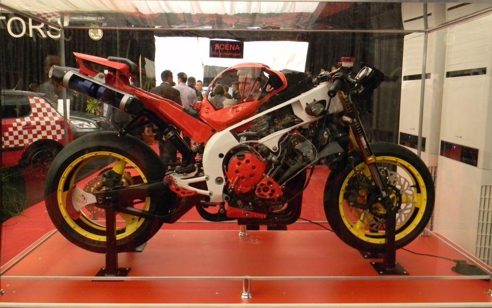 Intră la SIAMB 2012! Vezi o galerie FOTO cu cele mai tari modele auto 140597