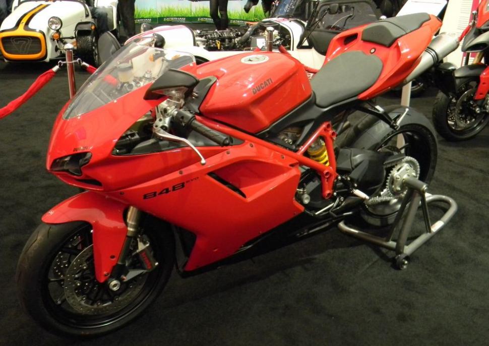 Intră la SIAMB 2012! Vezi o galerie FOTO cu cele mai tari modele auto 140598