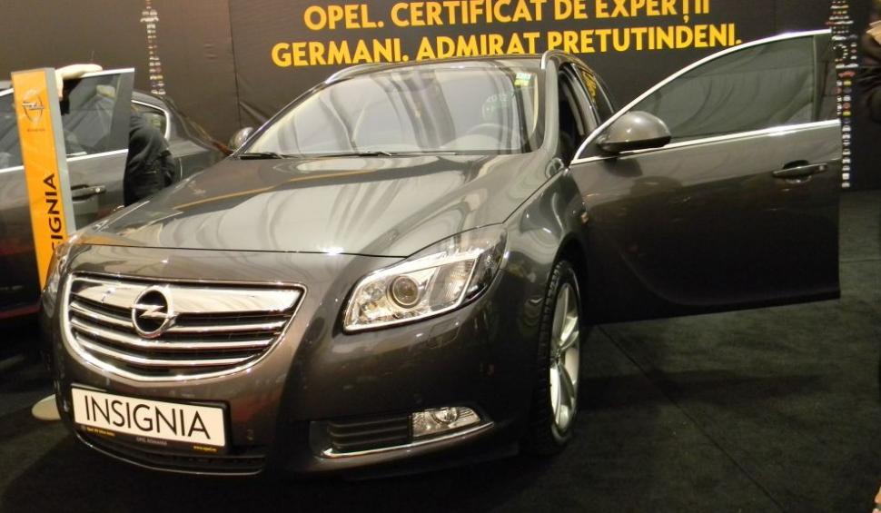 Intră la SIAMB 2012! Vezi o galerie FOTO cu cele mai tari modele auto 140601