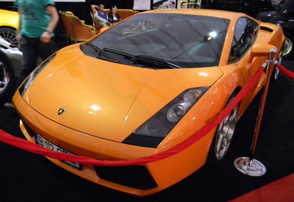 Intră la SIAMB 2012! Vezi o galerie FOTO cu cele mai tari modele auto 140603