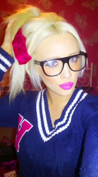 Şi băieţeii se vor juca de acum cu păpuşi. Femeia care a reinventat-o pe Barbie cu propriul trup 140635