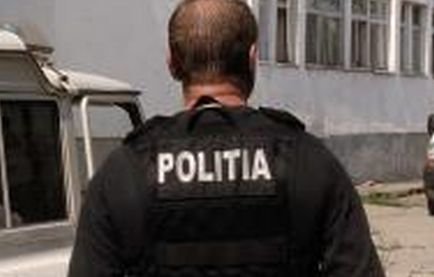 Scandal în Bucureşti. Poliţia locală şi reprezentanţii primăriei s-au îmbrâncit cu simpatizanţii USL