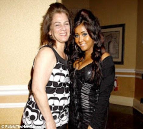 S-au stafidit de când tot stau la plajă. Şi-au bătut singuri joc de trupul lor. Exemple umane de &quot;aşa NU&quot; 141196