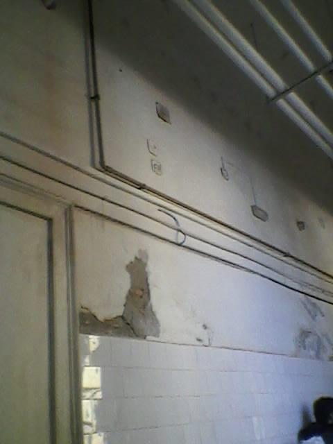 Par locuri bântuite, care au fost bombardate în război. Spitalele din Oradea, clădiri dezastru  141410