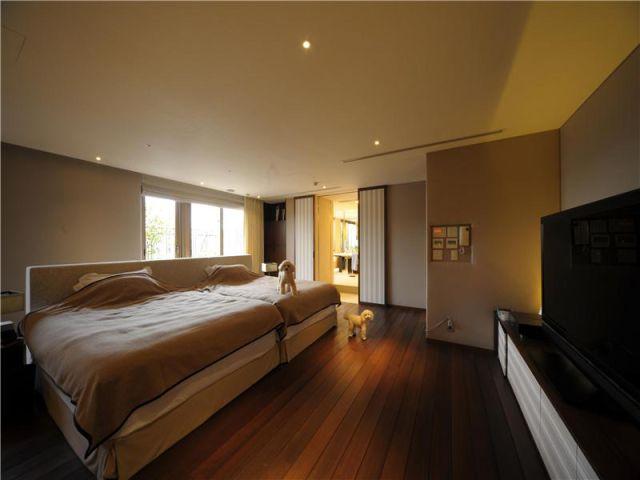 Apartament de burlac cu preţ de palat 141627