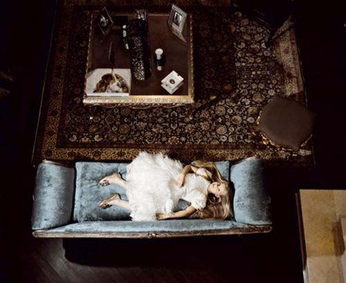 Imaginile care arată cine va conduce lumea în viitor. Copiii care stau pe munţi de bani, dar nu ştiu să zâmbească 141589