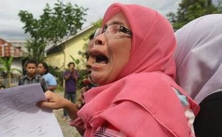 Sinistra mişcare a Pământului i-a şocat de indonezieni. Au scăpat de un cutremur cu potenţial devastator, dar au murit de inimă