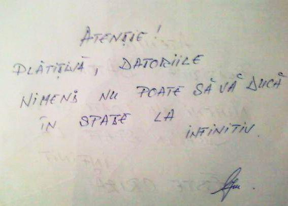 Vecinul certat cu limba română v-a lăsat un bileţel. &quot;Nimeni nu poate să vă ducă în spate la INFINITIV&quot; 141596