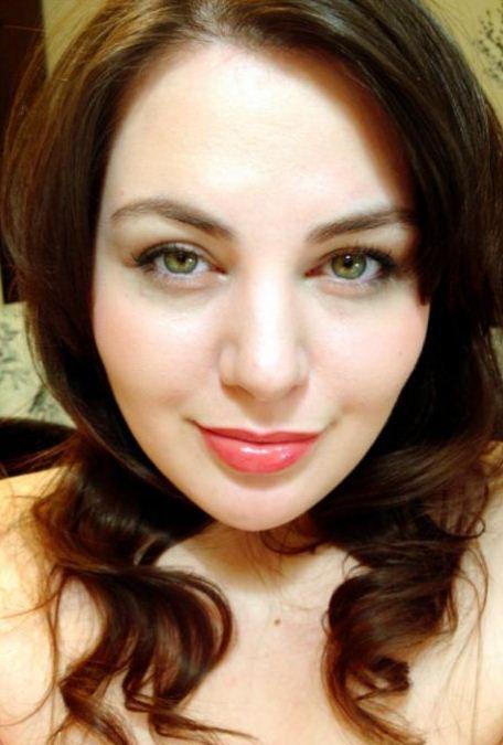 Chipul acesta a schimbat viaţa a milioane de femei. Povestea ei scrie în fiecare zi destinele tinerelor 141741