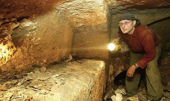 &quot;Divin Iehova, ridică-te, ridică-te!&quot; Doi cercetători susţin că au descoperit adevăratul mormânt al lui Iisus, în Ierusalim 141805