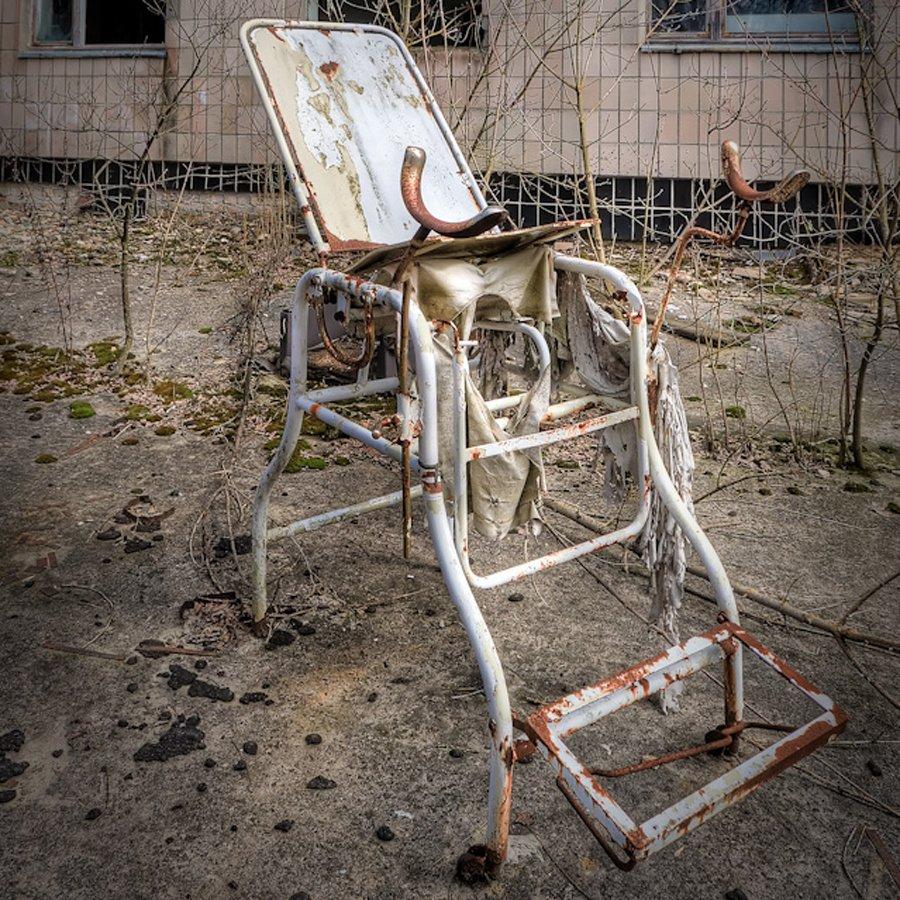 Locul unde niciun ceas nu mai bate, iar moartea domneşte peste tot. Omenirea a privit evenimentul cu teroare 141844