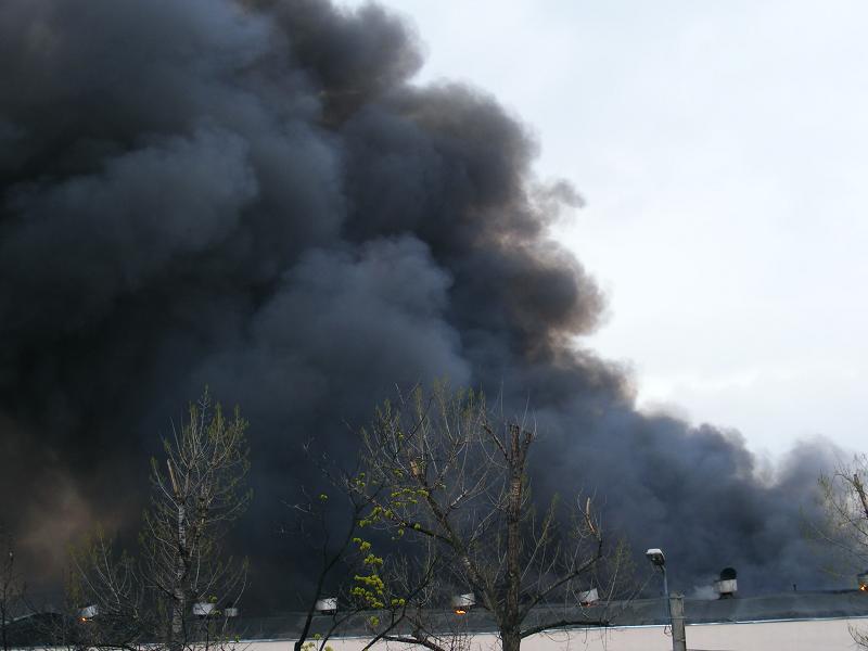 Imagini de la incediul de proporții care a distrus complexul comercial Siraj din Iași 142022