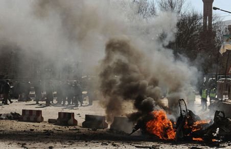 Kabul: Peste 10 bombe detonate de insurgenţii talibani în apropierea ambasadelor occidentale