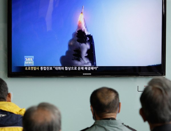 Oficial nord-coreean: Phenianul intenţionează să fabrice o rachetă mult mai puternică