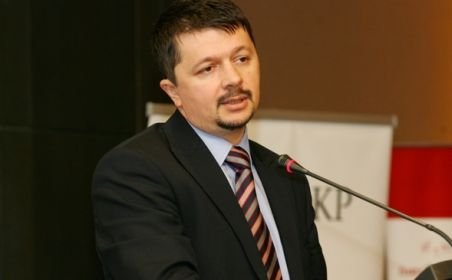 Dragoş Doroş, partener al casei de avocatură NNDKP, numit secretar de stat la Finanţe