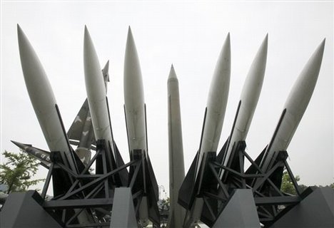 Coreea de Sud, en garde! Are sisteme de rachetă care pot atinge ţinte din Coreea de Nord
