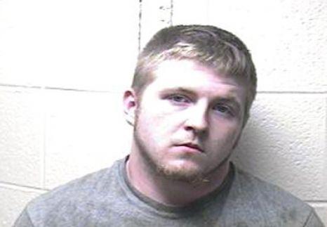 Lecţie de...PROSTIE: A fost arestat după ce s-a dat singur de gol pe Facebook 142443