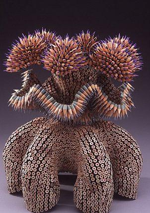 O artistă britanică face sculpturi din creioane colorate. Vezi aici o galerie foto de excepţie 142636