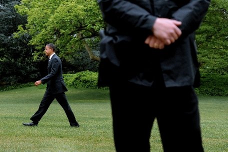Casa Albă consideră &quot;absurdă&quot; ideea că preşedintele Obama este responsabil de scandalul din Serviciile Secrete