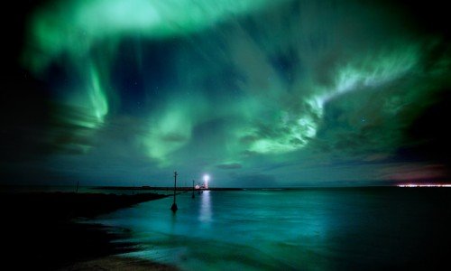 Un fotograf a realizat un filmuleţ incredibil cu aurore boreale