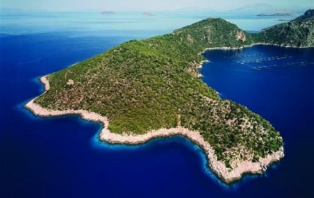 Insulă grecească, vândută cu aproape 5 milioane de euro. Cine este proprietarul