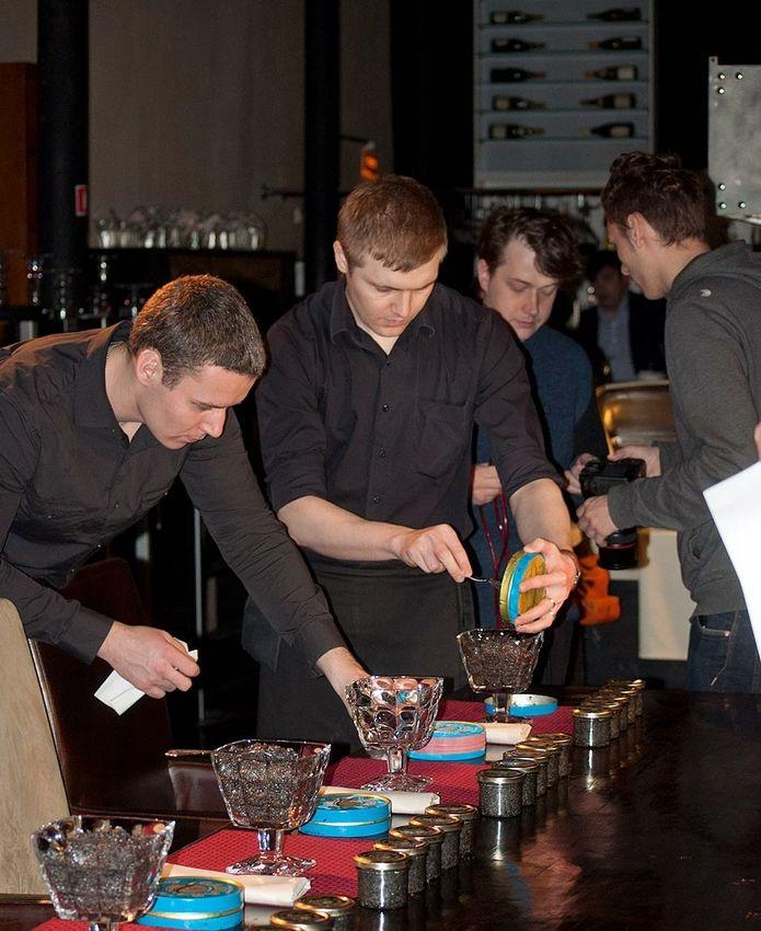 Primul campionat de mâncat caviar 143053