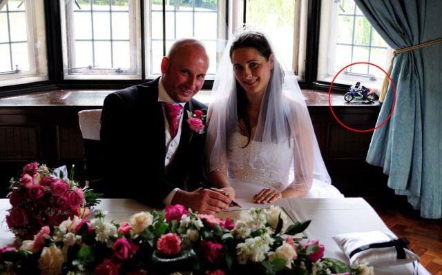 Când le vei vedea pozele de la nuntă, vei înţelege de ce le-a venit să plângă. Au crezut iniţial că e o glumă proastă 143525