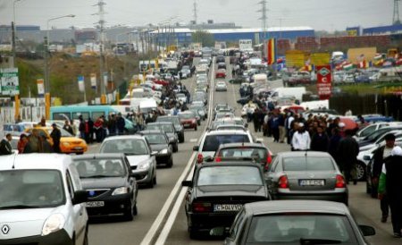 Traficul pe DN1 între Ploieşti şi Câmpina a fost reluat. Circulaţia se desfăşoară în condiţii normale