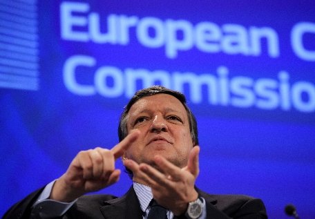 Comisia Europeană pregăteşte investiţii de 200 de miliarde de euro pentru a revigora economia în Europa