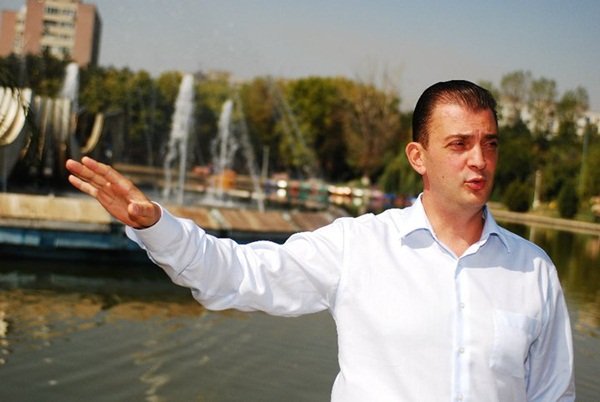 Liberalul Rareş Mănescu şi-a depus candidatura la Primăria Sectorului 6, din partea USL
