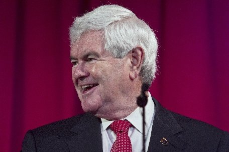 Newt Gingrich se retrage din cursa pentru învestitura republicană la alegerile prezidenţiale
