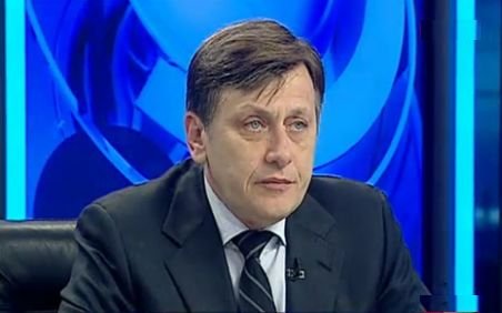 Antonescu: Noul guvern condus de Ponta nu va admite niciun fel de imixtiune a lui Băsescu în treburile Executivului