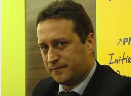 Deputatul PDL de Suceava Gheorghe Coroamă a trecut la PSD