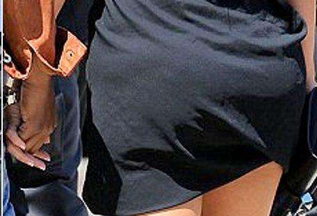 Secretul femeii cu cel mai frumos fund stă într-un accesoriu pe care îl poartă şi bunica ta. E dezastru când nu-l are 144192