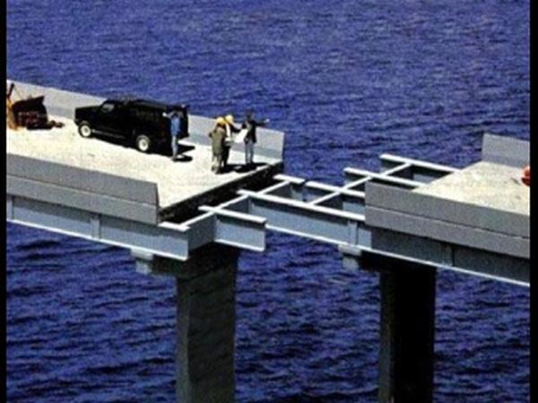 Nu numai în România se întâmplă dezastre în construcţii. Americanii şi rusii ne-au întrecut 144506