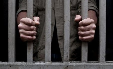 Un român a fost condamnat la închisoare pe viaţă în Marea Britanie, pentru uciderea unui bătrân