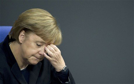 Angela Merkel l-a invitat pe Hollande la Berlin &quot;cât de repede posibil&quot;, după ce a refuzat să-l întâlnească în cursul campaniei prezidenţiale 