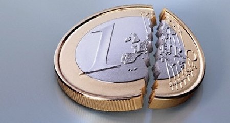 Euro este în cădere liberă. A atins cel mai redus nivel din ultimele trei luni