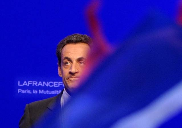 Nicolas Sarkozy a fost înfrânt. Pe chipul lui se citeşte nefericirea
