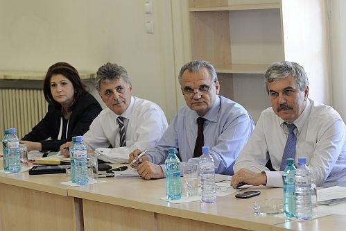 Toţi miniştrii desemnaţi au primit aviz favorabil din partea comisiilor 145098