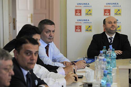 Toţi miniştrii desemnaţi au primit aviz favorabil din partea comisiilor 145099